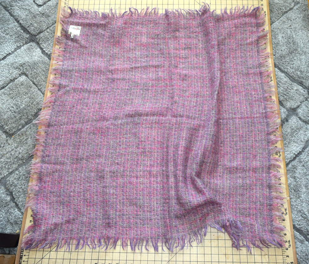 Avoca Handweavers 100% Hand Woven Pure New Wool Blanket 40x40” + fringe Ireland